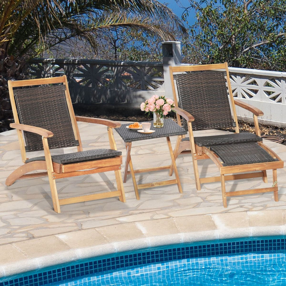 Chaise Longue En Rotin Avec Repose-Pied Rétractable Table D'Appoint Pliable Et Accoudoirs Pour Jardin