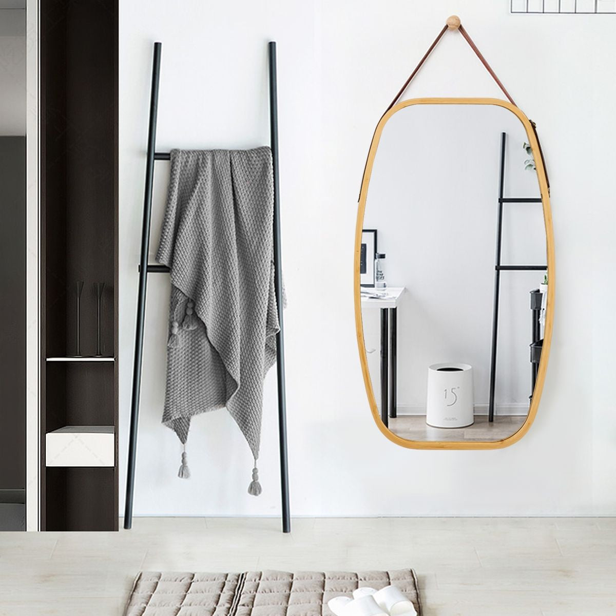 Miroir Mural Suspendu Avec Cadre En Bambou Et Sangle En Cuir Réglable Coin Arrondi 77 X 44 X 1,5Cm